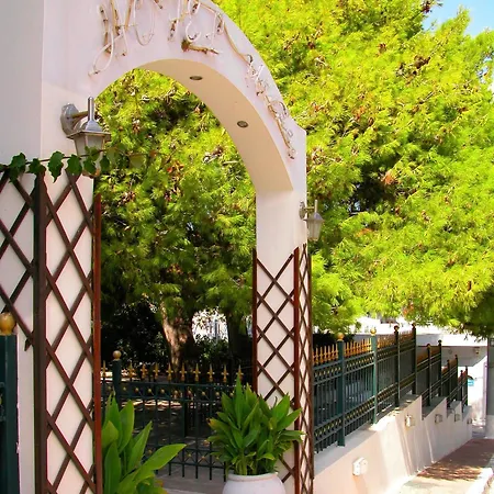 Hotel Les Amis Vári