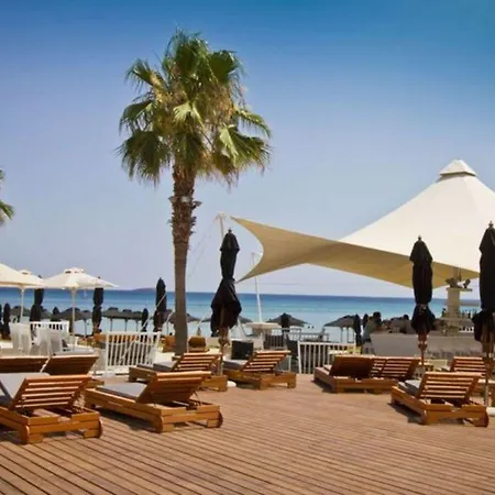 Hotel Les Amis Vári